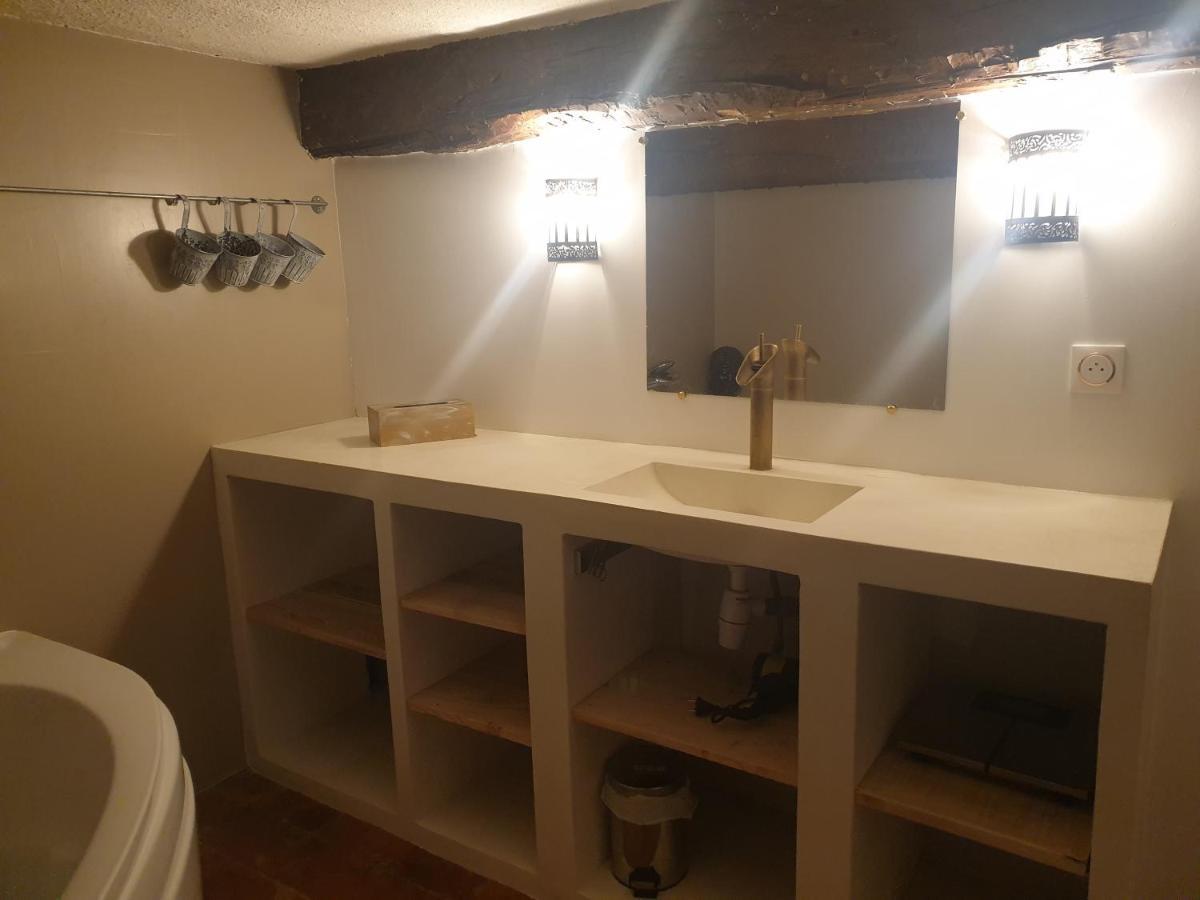 Charmant Appartement Coeur Village Provencal 朗贝斯克 外观 照片
